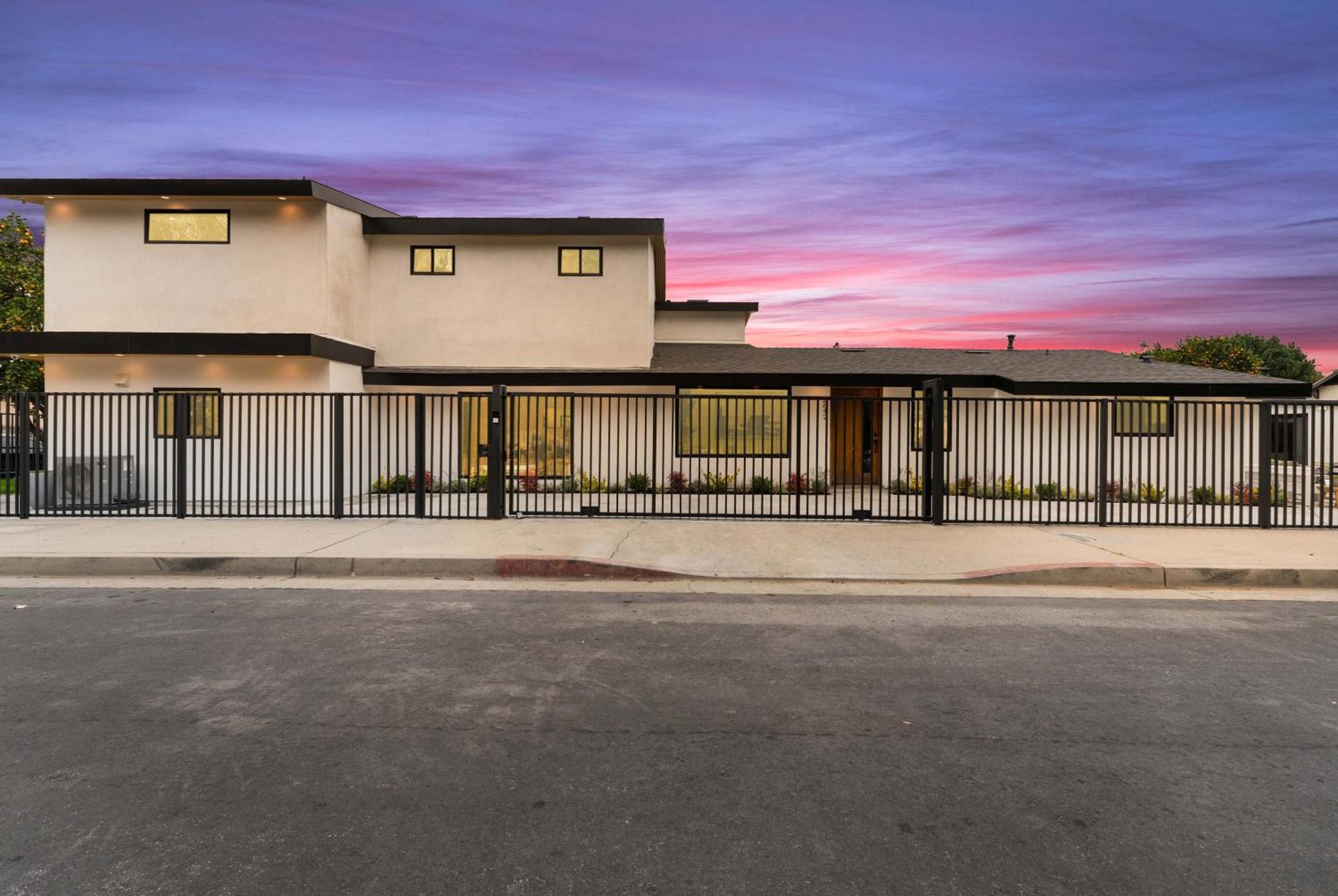 Luxury Living 3Br House With Outdoor Space, Parking ลอสแอนเจลิส ภายนอก รูปภาพ
