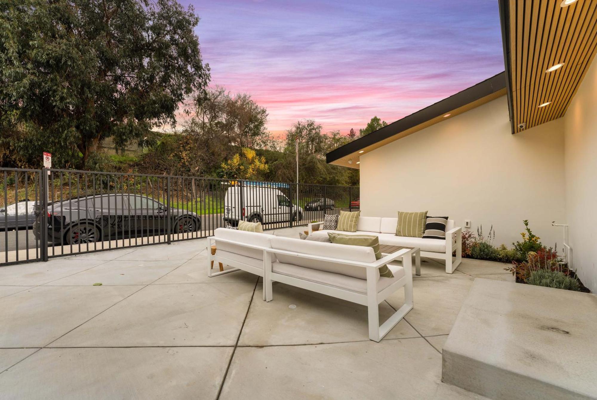 Luxury Living 3Br House With Outdoor Space, Parking ลอสแอนเจลิส ภายนอก รูปภาพ